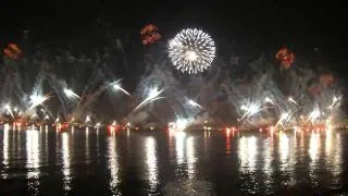 Thumbnail: Qatar National Day 2010 - Fireworks