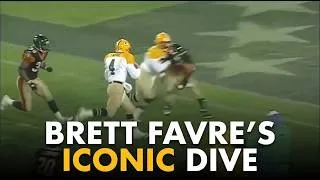Thumbnail: Brett Favre runs with Superman Dive vs Bears!