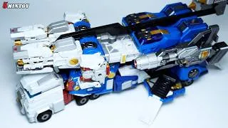 Thumbnail: Transformers Ultra Magnus