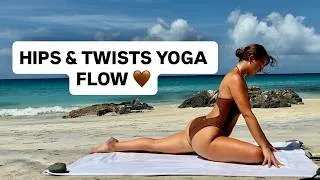 Thumbnail: Hips & Twists 15 Minute Yoga Flow Stretches to Release Tension | Beach Yoga with Suzie 