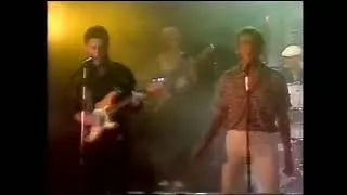 Thumbnail: Stop in the Name of love  - Hoollies