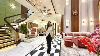 Thumbnail: यकीन नहीं होगा! सिर्फ 195 गज में बना दिया महल जैसा आलीशान 6BHK घर 😍 | 27X65 Ultra Modern House Tour