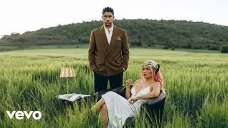 Thumbnail: Bad Bunny ft. Karol G - Atrápame Si Puedes (ft. Acicalao)