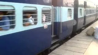 Thumbnail: WAP 7 Hauled Himalayan Queen Express (14096) entering Ambala Cantt.