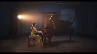 Thumbnail: Adriana von Franqué: Maurice Ravel - Une barque sur l'océan (Official Music Video) - MIROIRS NO. 3