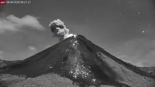 Thumbnail: Large Avalanche of Molten Rock Down Reventador Volcano in Ecuador (Aug 29, 2026)