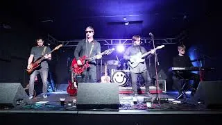 Thumbnail: AKA Noel Gallagher - Falling Down 
