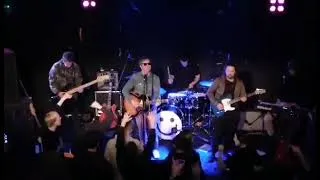 Thumbnail: AKA Noel Gallagher - Slide Away