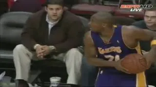 Thumbnail: Kobe Bryant 32 Points 4 Ast @ 76ers, 2008-09.