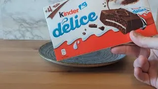 Thumbnail: Kinder Delice Review