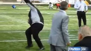 Thumbnail: Toronto Mayor Falls Pretending To Be A QB