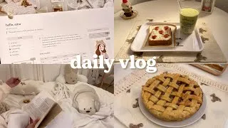 Thumbnail: vlog 🥧 baking an apple pie, my notion tour, dalgona matcha, unboxing bose 45 headphones ♡