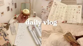 Thumbnail: vlog 🧁 baking vanilla cupcakes, updating my notion, making a bookmark, setting up my journal ♡