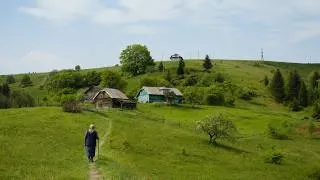 Thumbnail: Grandma Maria’s Rainy Day in Mountain Village. Garden Work, Homemade Borscht and Fresh Bread