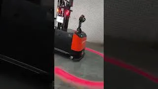 Thumbnail: autonomous forklifts working with elevator