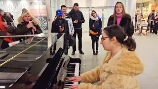 Thumbnail: Stunning Adele Performance Shocks Passengers in Train Station