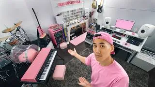 Thumbnail: My studio has gotten even more ridiculous…