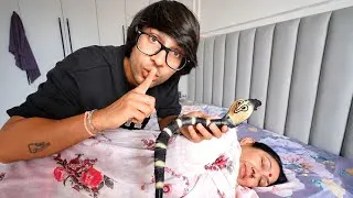 Thumbnail: Fake Snake Parek On Family 😲 @souravjvlogs 