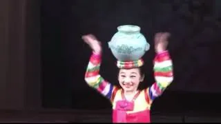 Thumbnail: Awesome Korean Turns - Water Jug Dance - 놀라운 물 주전자 댄스