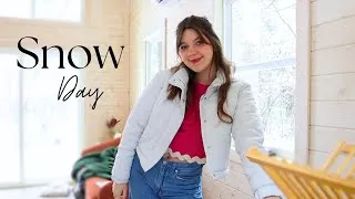 Thumbnail: A Snow Day in my Tiny House!