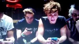 Thumbnail: Ashton Irwin saying he wants the fans to be happy