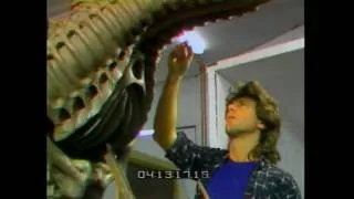 Thumbnail: Sculpturing the Queen (Aliens: Special Edition) in HD