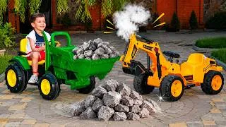 Thumbnail: THE TRACTOR BROKE DOWN! Little Mechanic to the Rescue! 😱🚜🔧