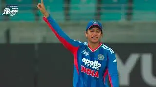 Thumbnail: DOUBLE WICKET MAIDEN 👀