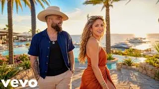 Thumbnail: Carín León ft. Shakira - Nos Debía El Tiempo (Official Lyrics Video)