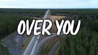 Thumbnail: Daughtry - Over You (Lyrics)