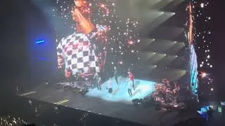 Thumbnail: Five - “Closer to Me” (Live at TikTok Entertainment Centre, Sydney 2026)