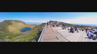 Thumbnail: [Jeju, South Korea] Hallasan Mountain, Hamdeok Beach, 제주 한라산, 함덕해수욕장. 24년 5월 산책여행. [4K]