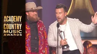Thumbnail: Brothers Osborne Win Duo of the Year | ACM Awards 2023