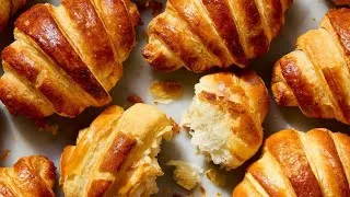 Thumbnail: If you have one egg and flour, try this easy and flaky croissants recipe at home for breakfast 🥐