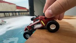 Thumbnail: Cars Fall In The Water Welly Cars