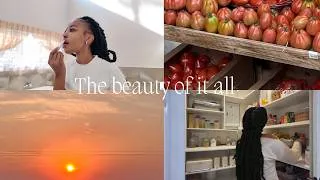 Thumbnail: the beauty of it all | slow days at the farm + baking + apartment viewing + time with family 