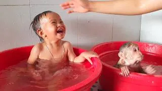 Thumbnail: So Cute 🥰 Baby CUTIS and Yen Nhi Have the Funniest Bath Time