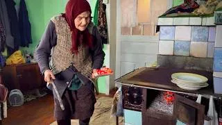 Thumbnail: The Hard Life of an 85-Year-Old Woman in a Remote Mountain Village(Compilation)