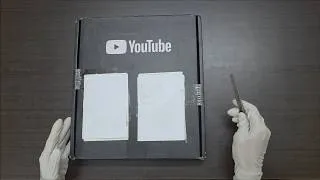 Thumbnail: YouTube Gold Play Button Creators Award Unboxing & First Look 📦🏆
