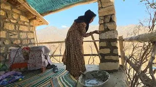 Thumbnail: Securing the Pillar of Dreams: The Roof Support of the Mountain Mother's House