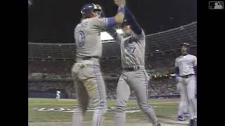 Thumbnail: Ed Sprague's pinch-hit home run in the 9th gives the Blue the lead (1992 World Series Game 2)