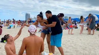 Thumbnail: 🇺🇸 Sunny day at 𝐌𝐈𝐀𝐌𝐈 𝐁𝐄𝐀𝐂𝐇 🐱 Bikini Beach walk !!