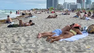 Thumbnail: 🇺🇸 Sunny day at 𝐌𝐈𝐀𝐌𝐈 𝐁𝐄𝐀𝐂𝐇 🐱 Bikini Beach walk !!
