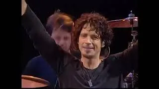 Thumbnail: Every time Chris Cornell covered a Led Zeppelin song (and ripped it a new one)