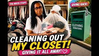 Thumbnail: CLEANING OUT MY CLOSET! 🧹 Decluttering, Organizing & Giving Clothes Away