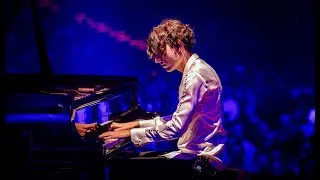 Thumbnail: Hedwig's Theme - Peter Bence | Live @Grand Rex Paris