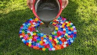 Thumbnail: Plastic bottle caps and cement - an easy creative DIY recycling idea for the home