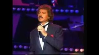 Thumbnail: Engelbert Humperdinck Spectacular Show