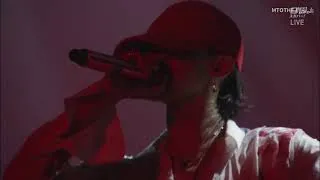 Thumbnail: G-DRAGON LIVE PERFORMANCE – DIVINA COMMEDIA