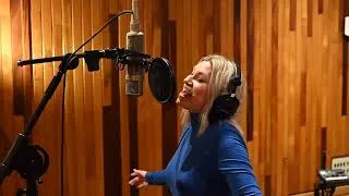 Thumbnail: BIRD at Work, the making of "Raise it up".